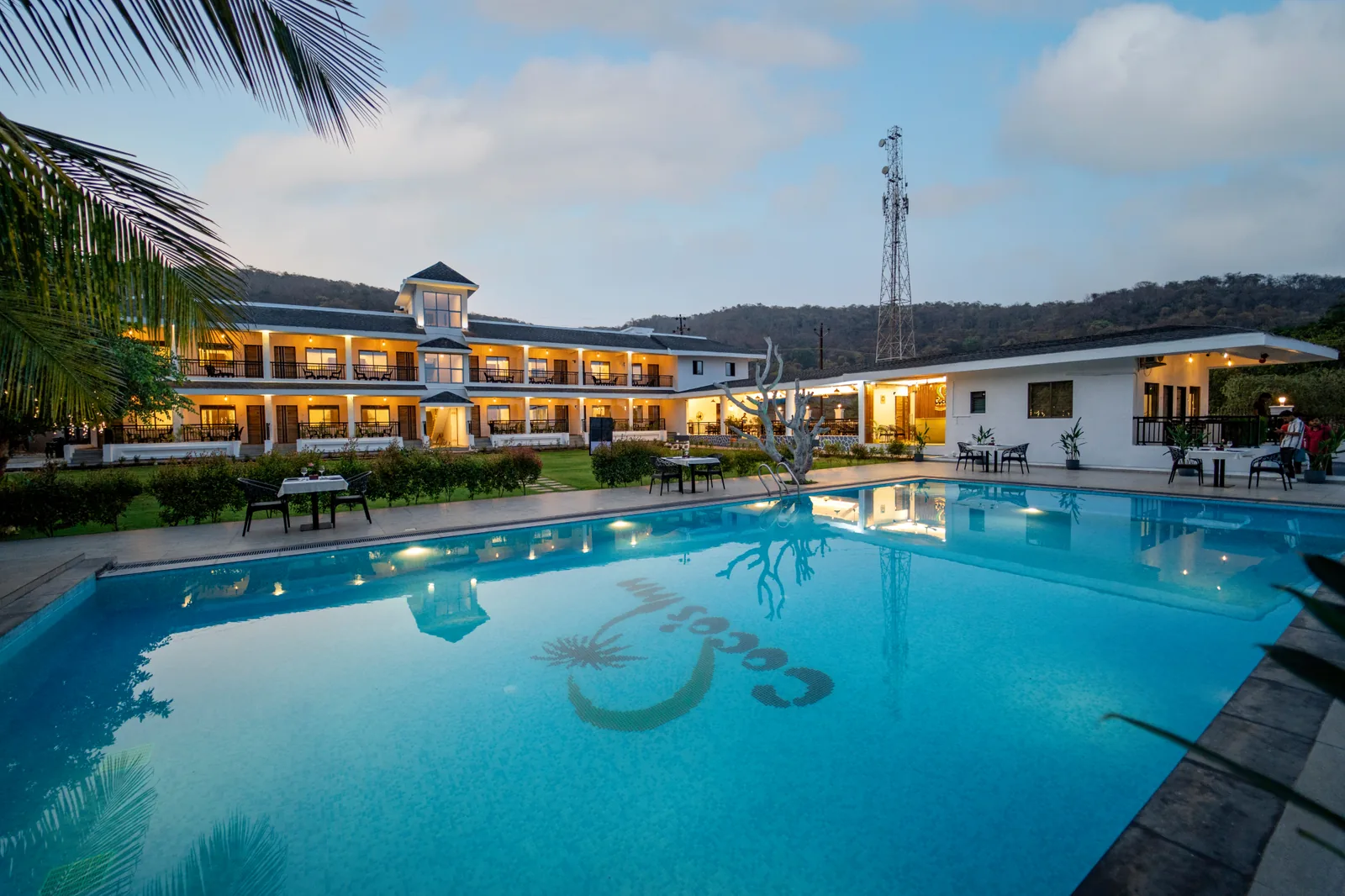 Swimming pool